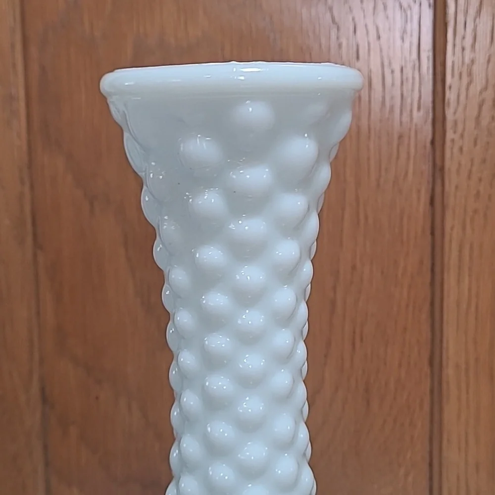 Anchor Hocking Milk Glass Bubble Pattern White with Greenish Hue Bud Vase 12